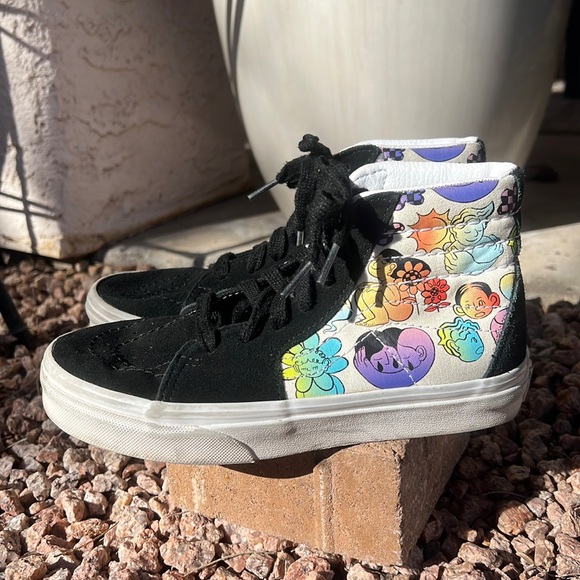 Vans Kids Sk8-Hi Cultivate Care Floral Black & White Skate Shoes, Used - Picture 2 of 11